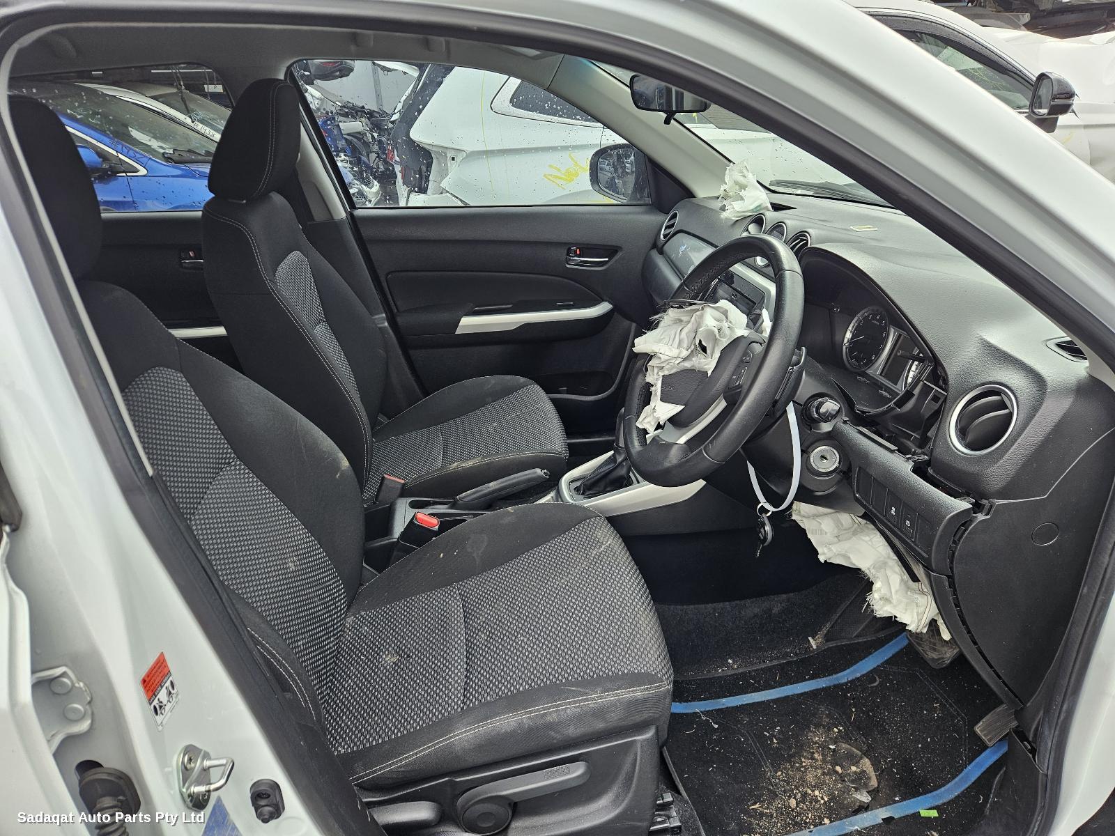 Suzuki Vitara Left Taillight