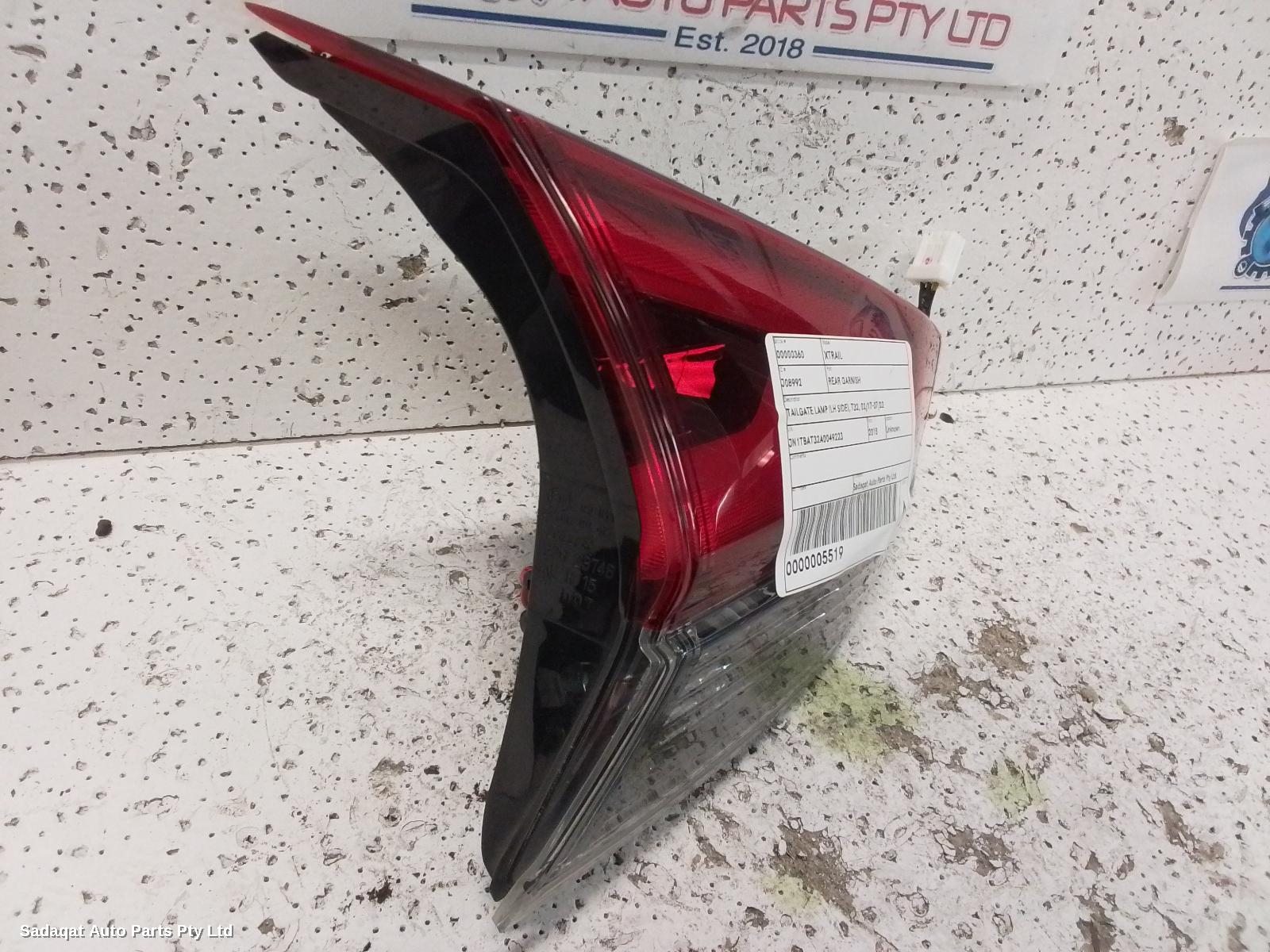 Nissan Xtrail Rear Garnish