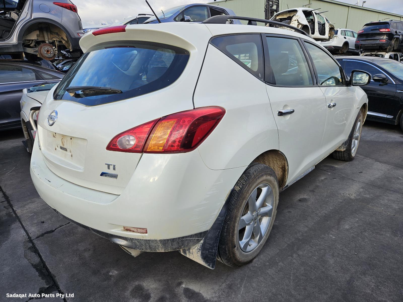 Nissan Murano Front Seat