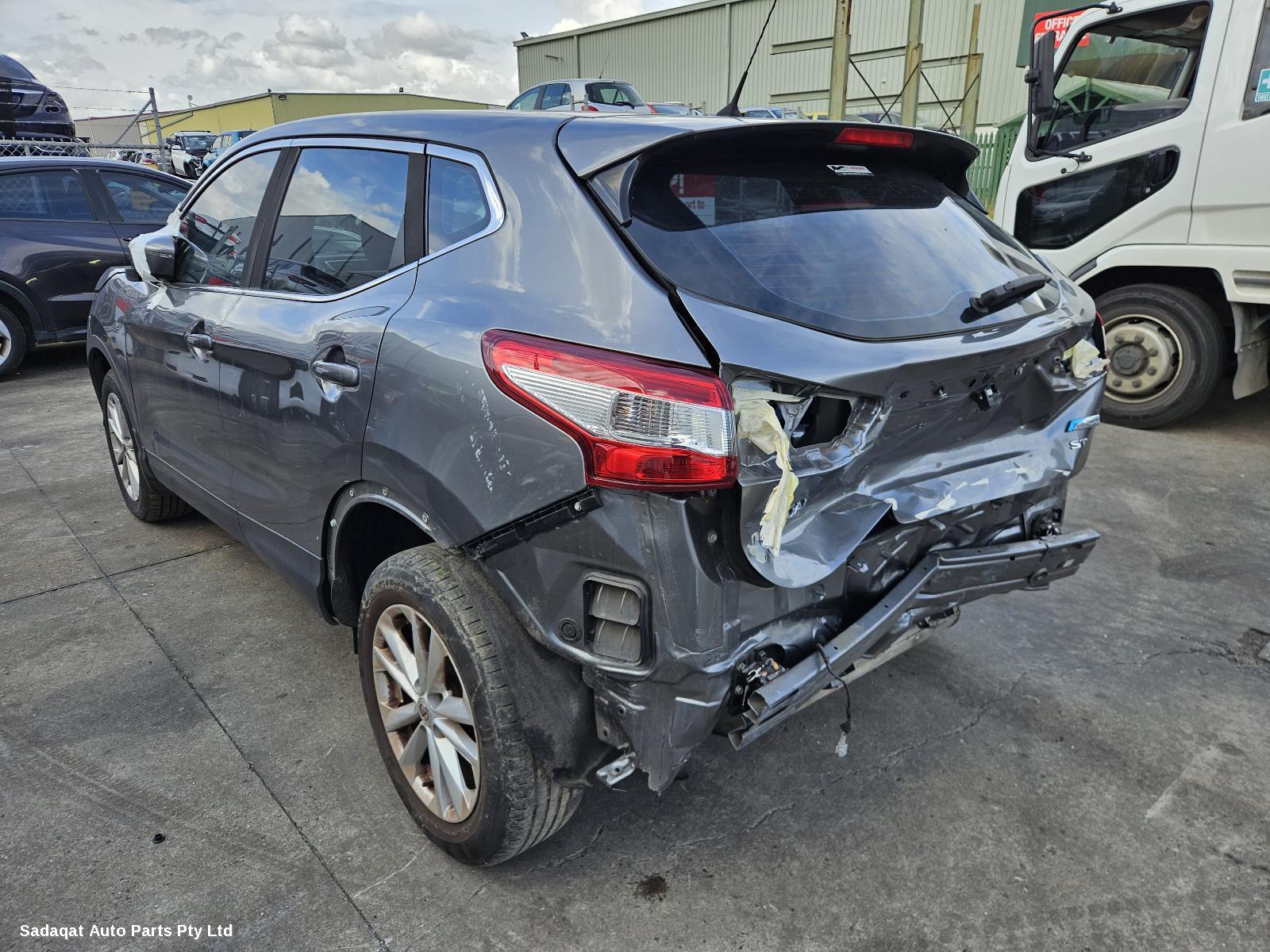Nissan Qashqai Right Front Door