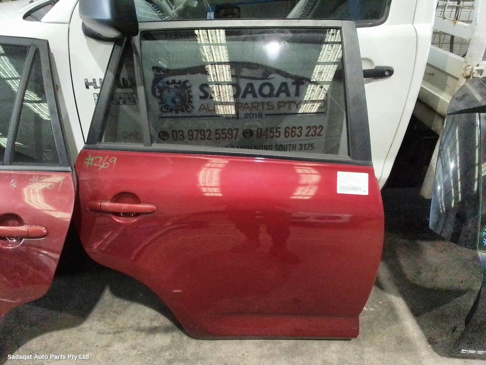 Toyota Rav4 Right_rear_door_sliding