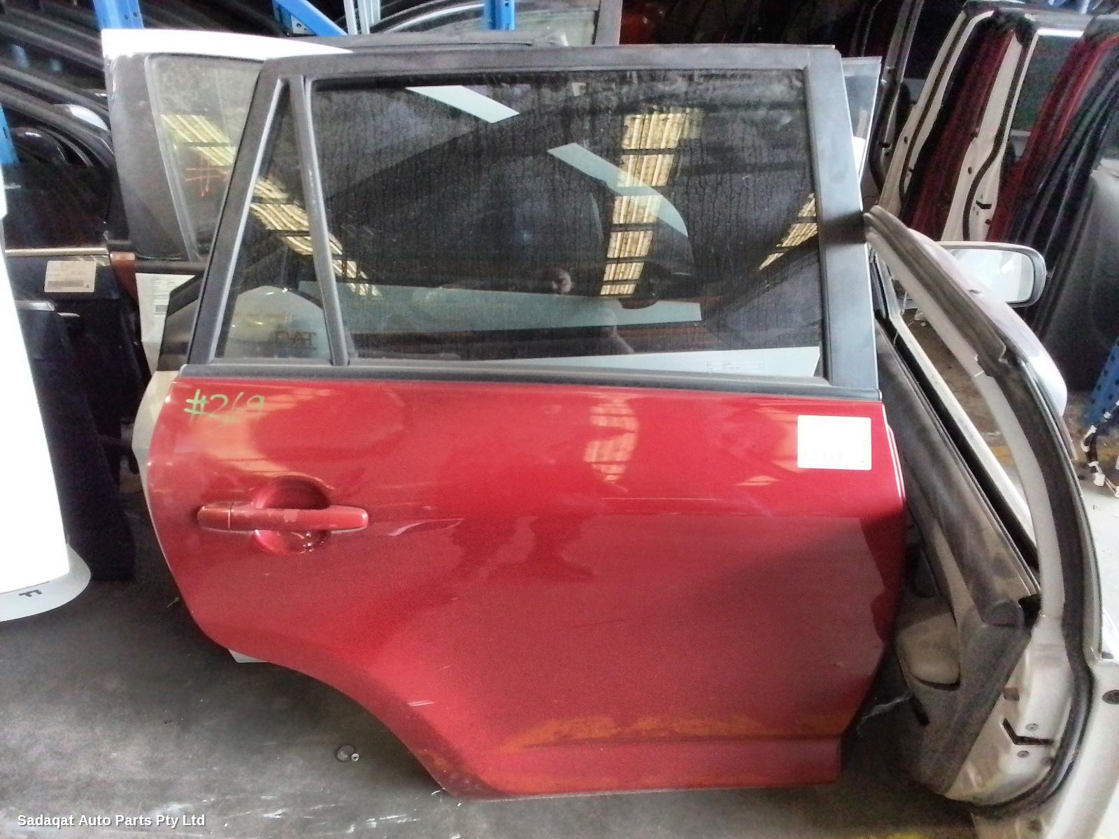 Toyota Rav4 Right_rear_door_sliding