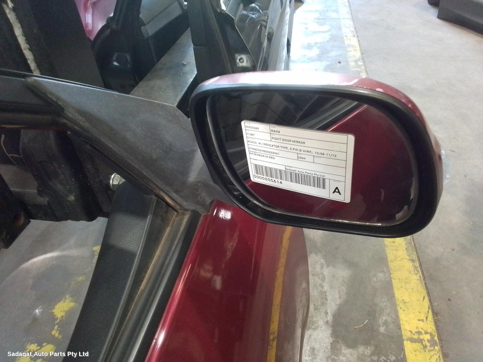 Toyota Rav4 Right Door Mirror