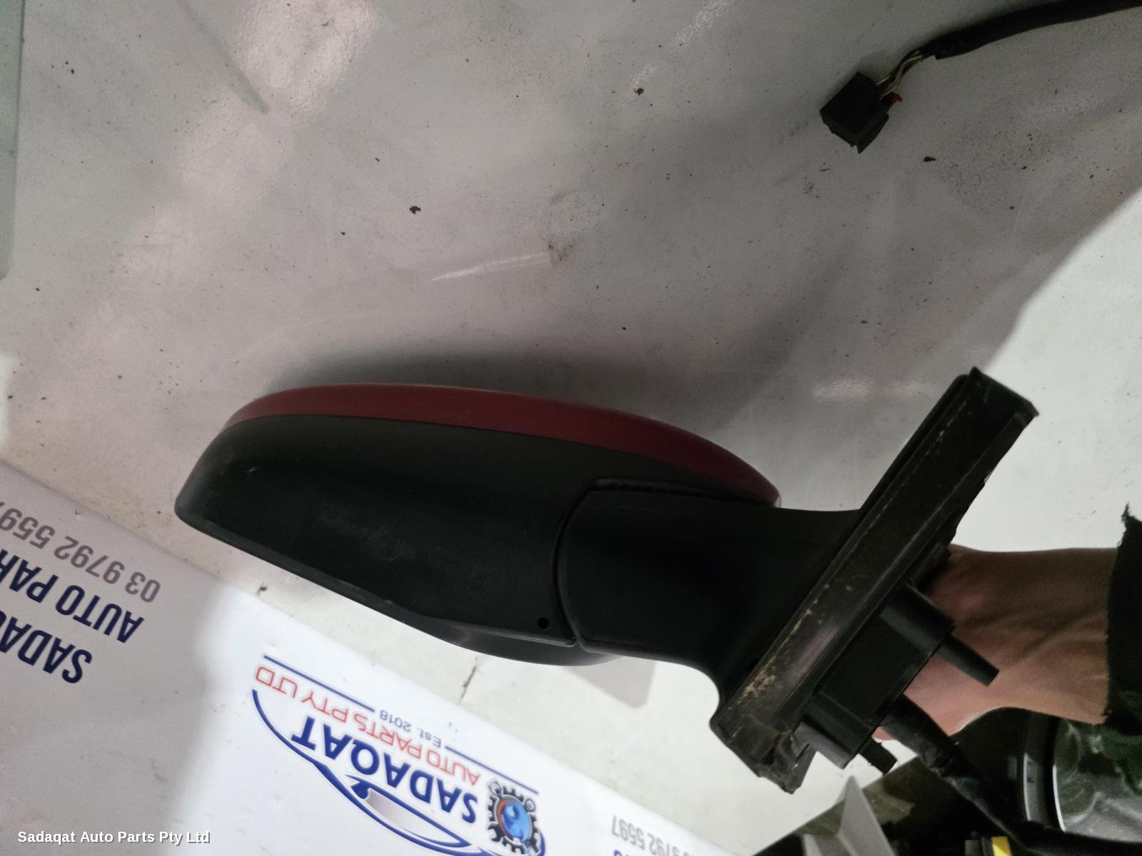 Toyota Rav4 Right Door Mirror