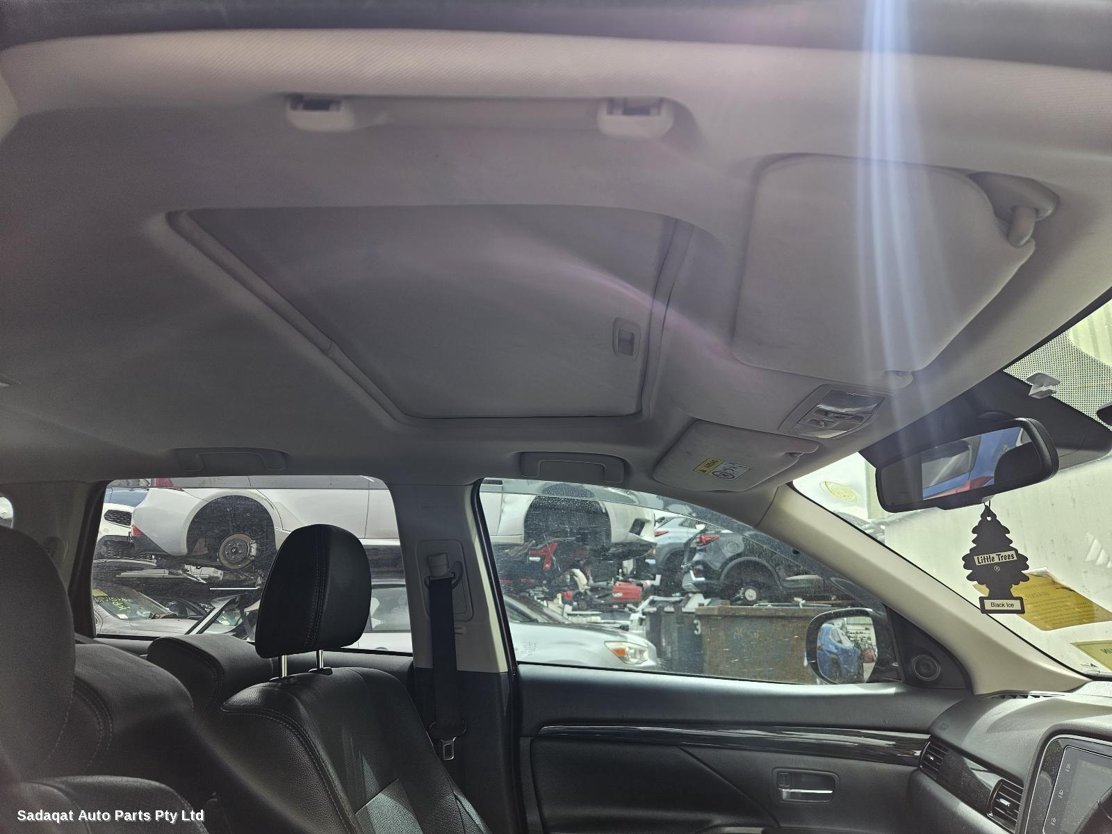 Mitsubishi Outlander 3rd Seat