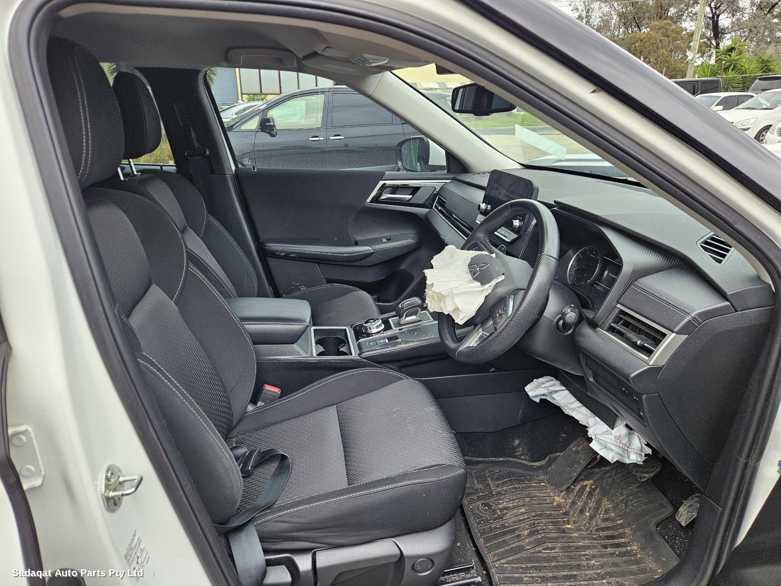 Mitsubishi Outlander Left Front Door Window