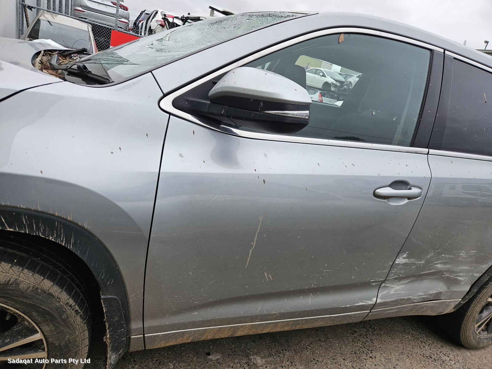 Toyota Kluger Left Taillight