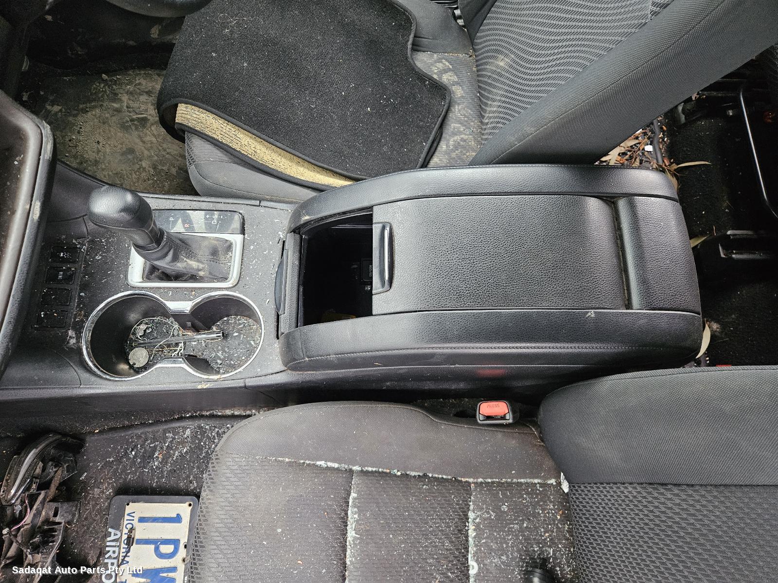 Toyota Kluger Left Taillight