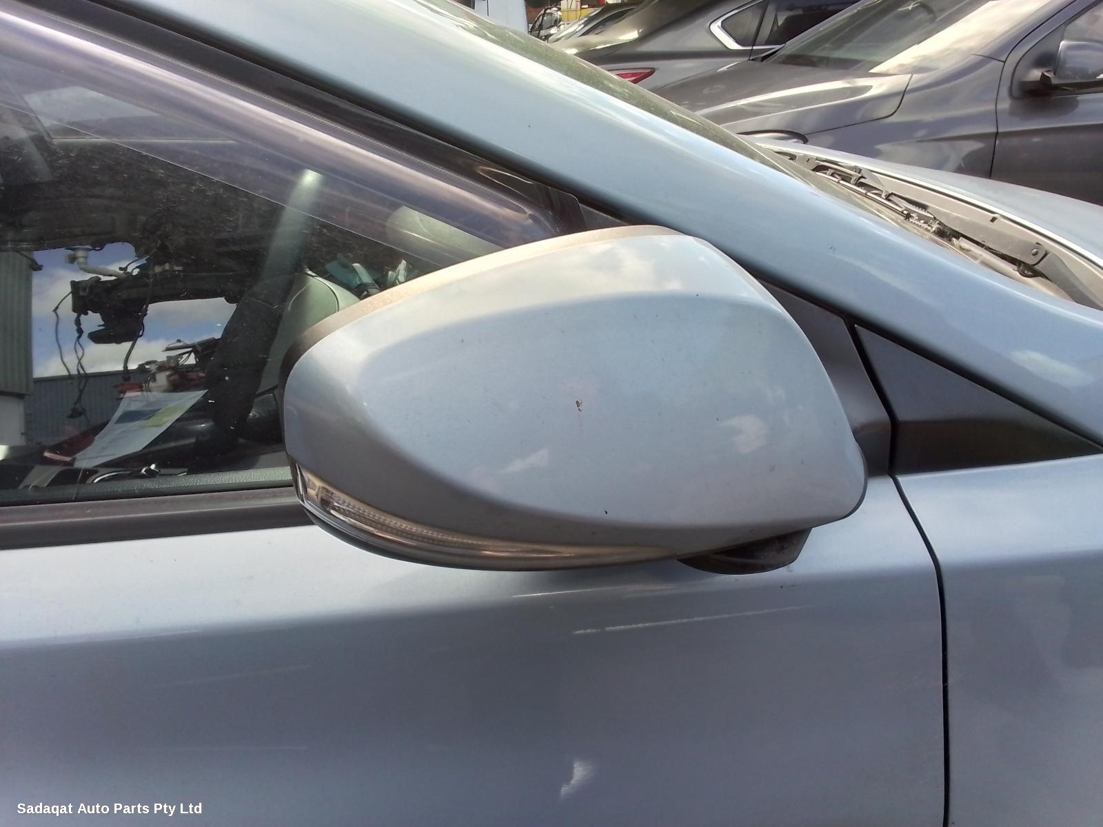 Hyundai Elantra Rear Garnish