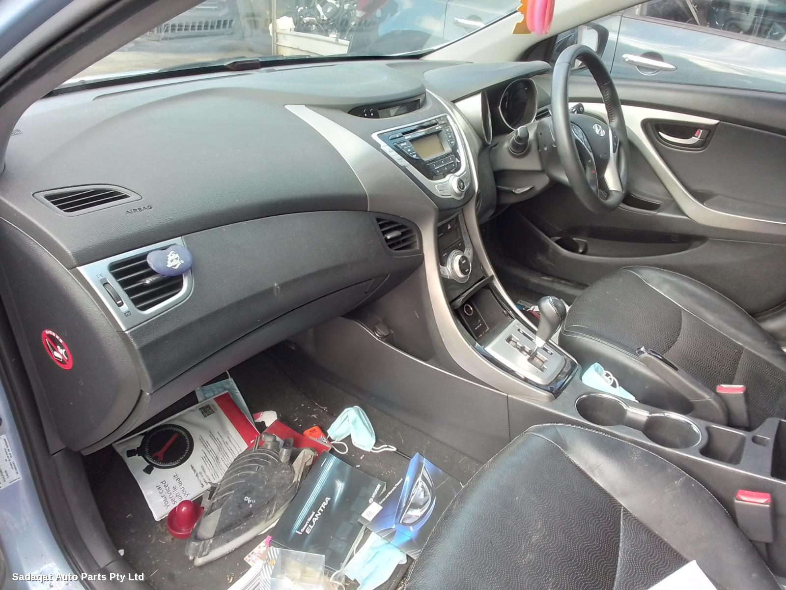 Hyundai Elantra Rear Garnish