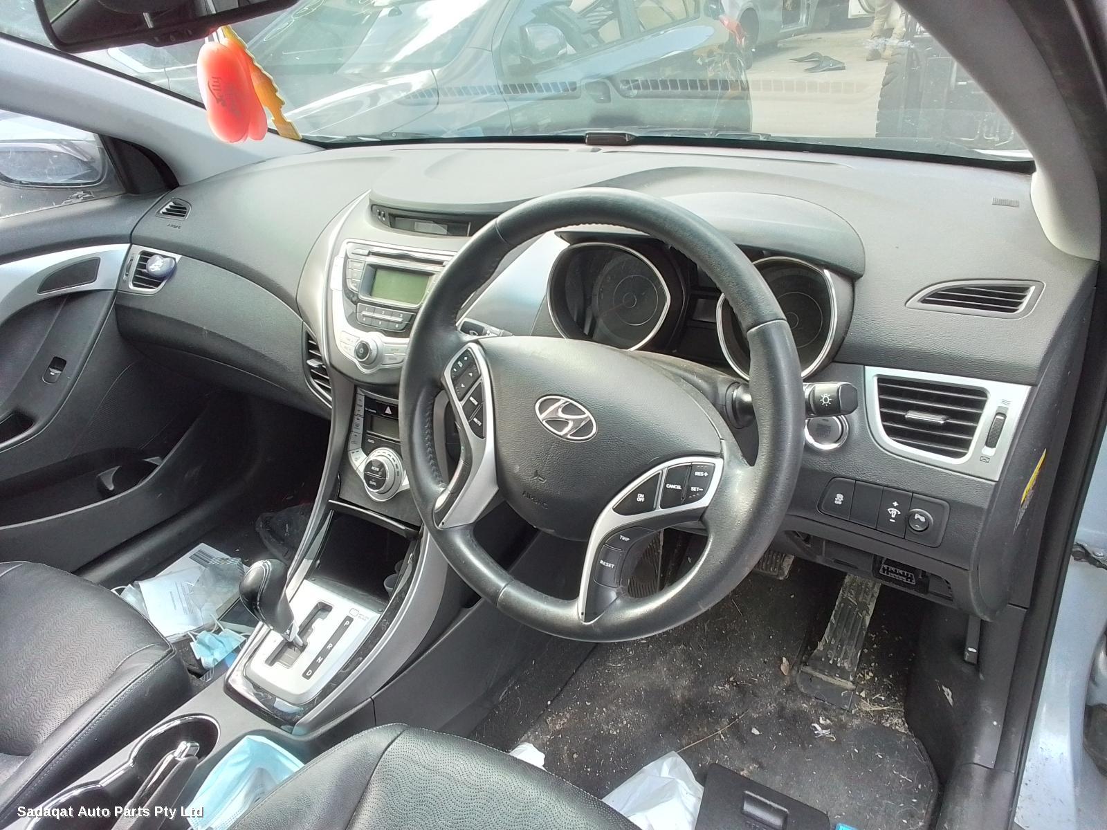 Hyundai Elantra Rear Garnish