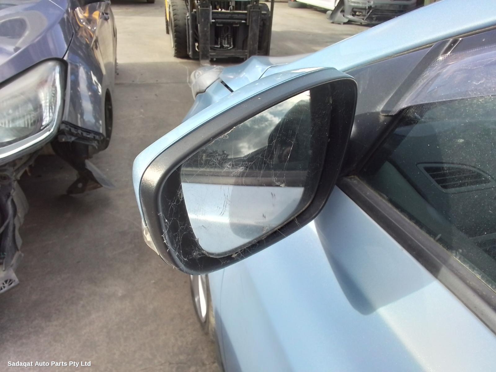 Hyundai Elantra Rear Garnish