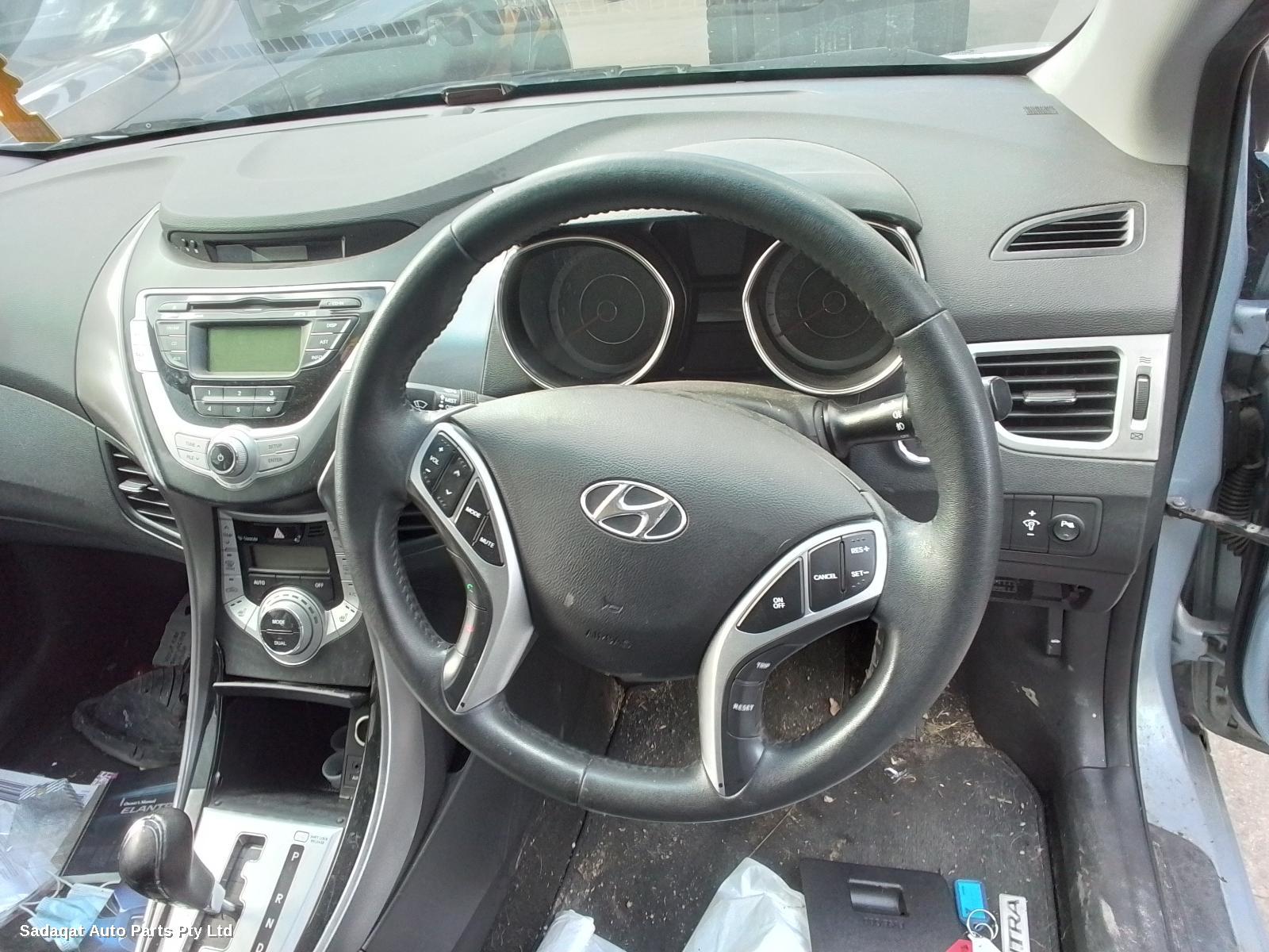 Hyundai Elantra Rear Garnish