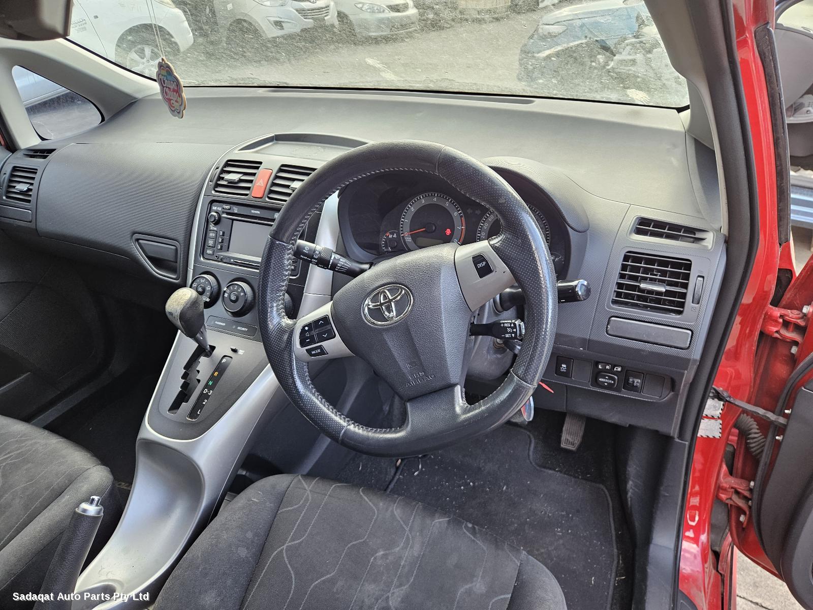 Toyota Corolla Seatbelt/stalk