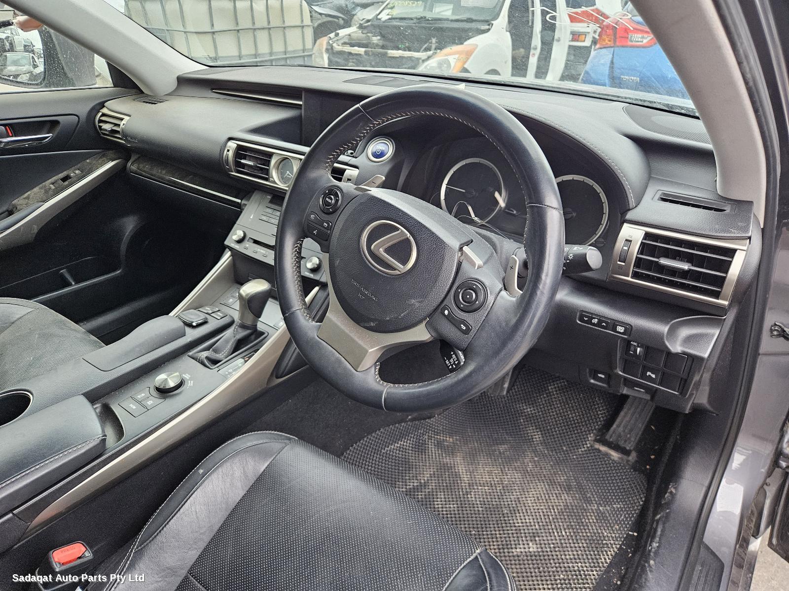 Lexus Is Series Front Seat