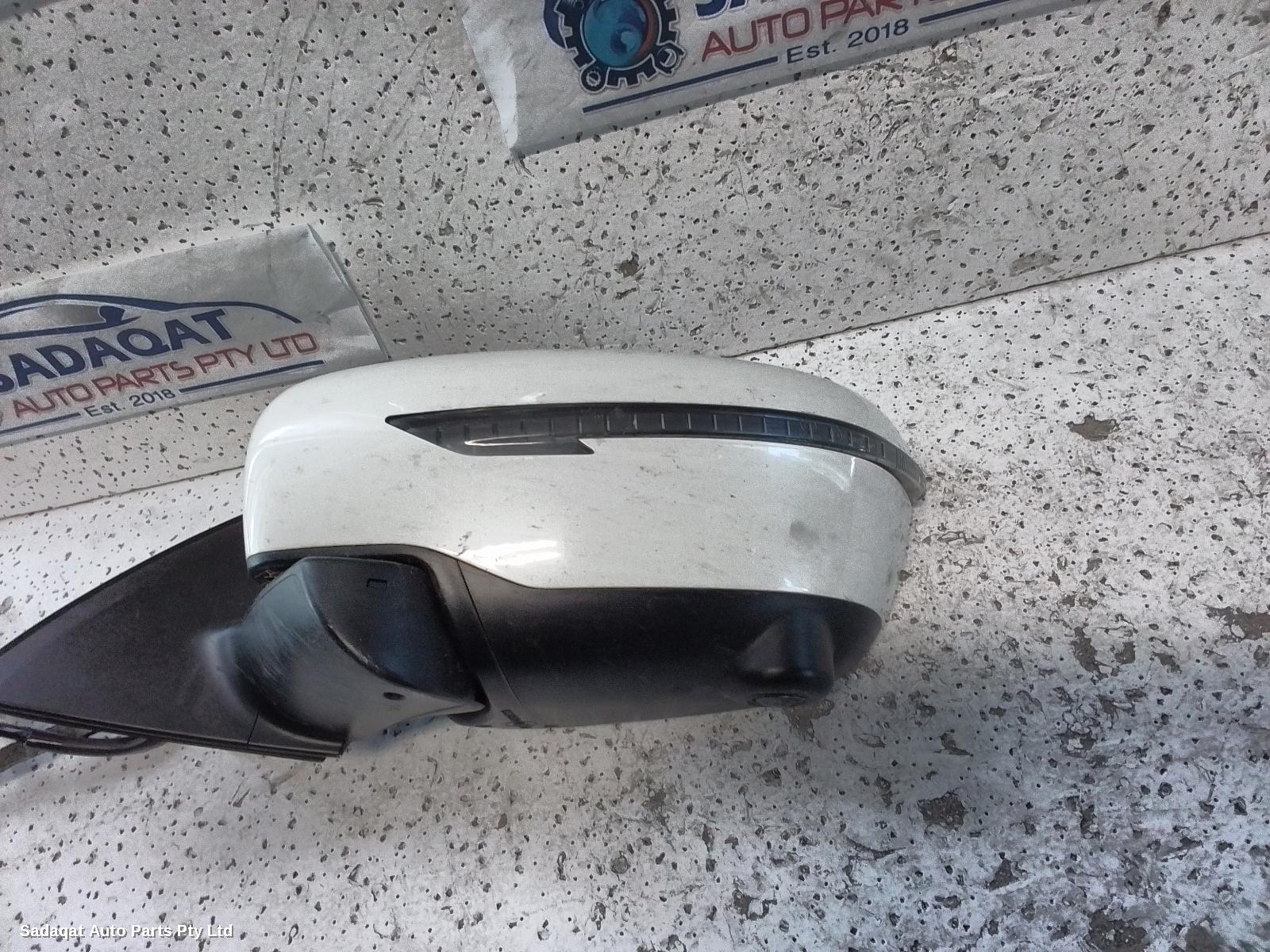 Nissan Qashqai Left Door Mirror