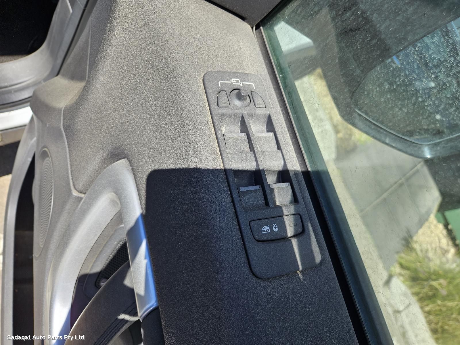 Land Rover Discovery Sport Left Door Mirror