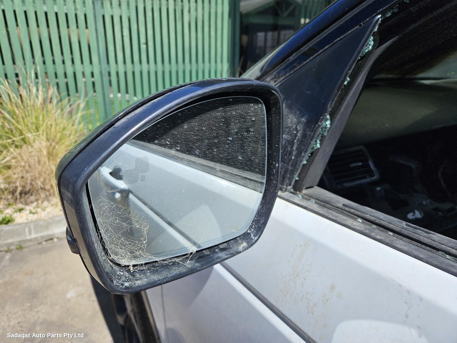 Land Rover Discovery Sport Left Door Mirror