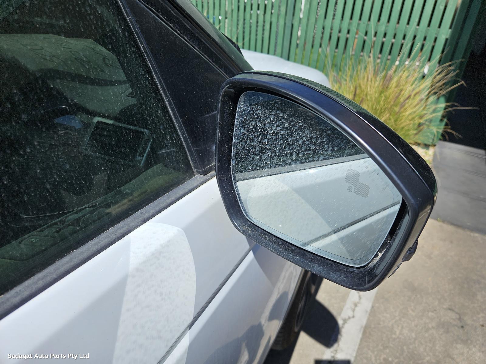 Land Rover Discovery Sport Left Door Mirror