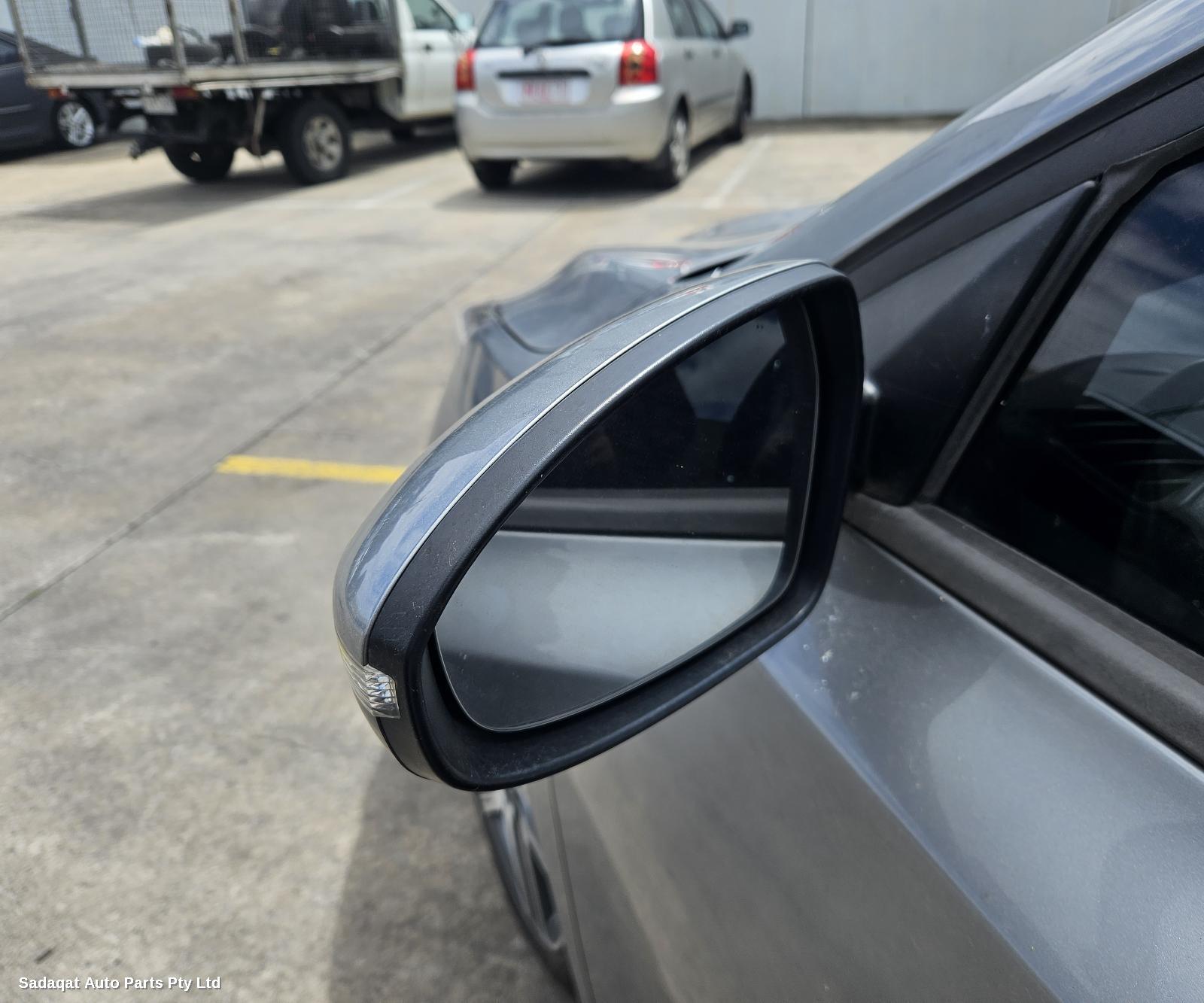 Kia Cerato Seatbelt/stalk