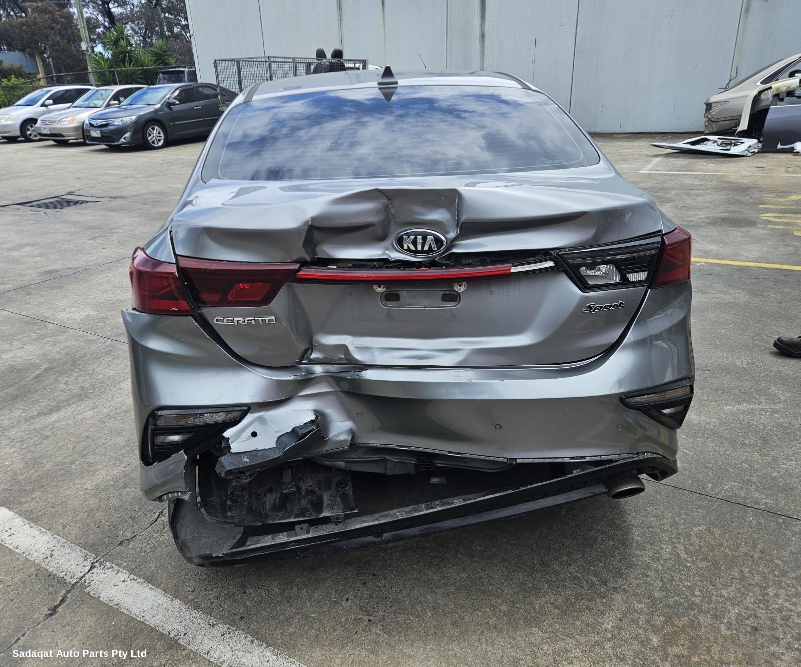 Kia Cerato Seatbelt/stalk