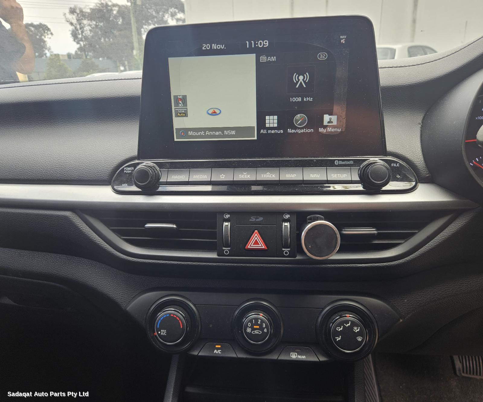 Kia Cerato Seatbelt/stalk