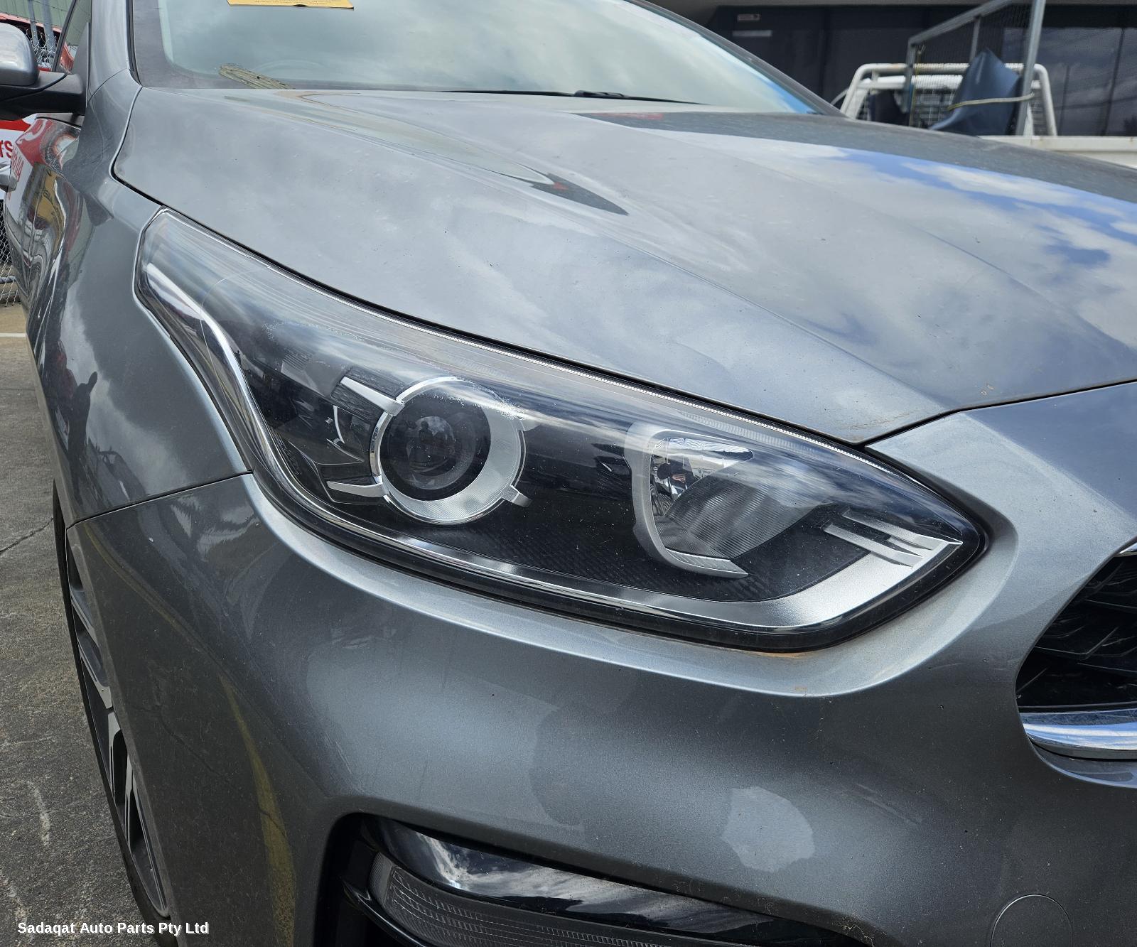 Kia Cerato Seatbelt/stalk