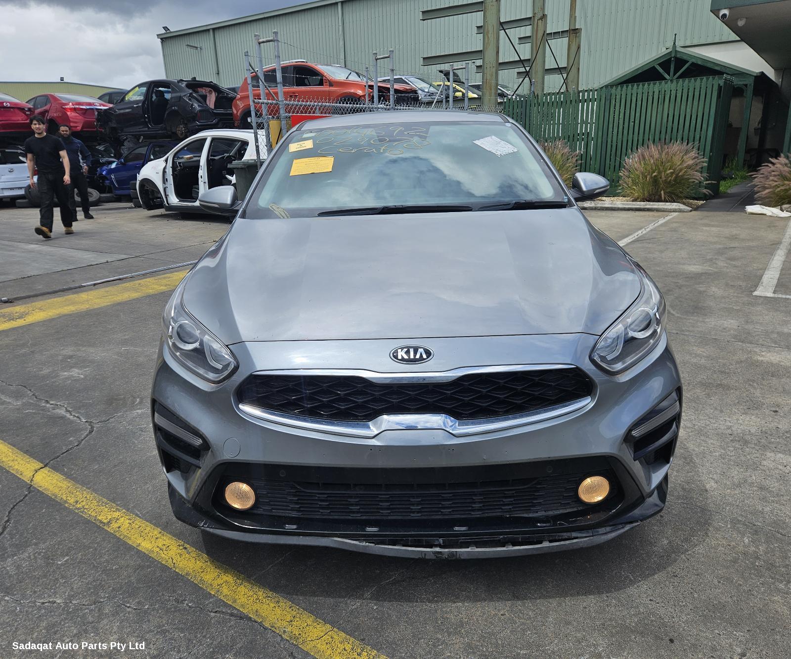 Kia Cerato Seatbelt/stalk