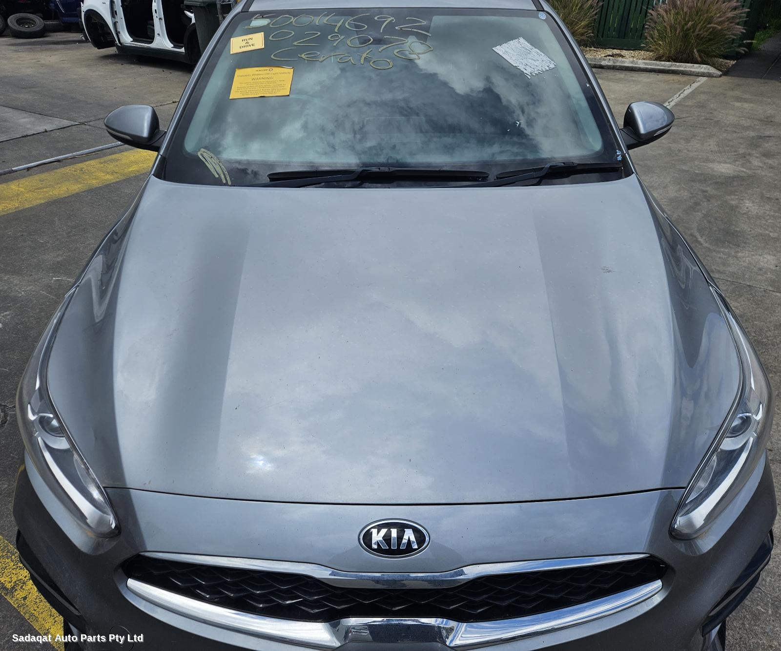 Kia Cerato Seatbelt/stalk