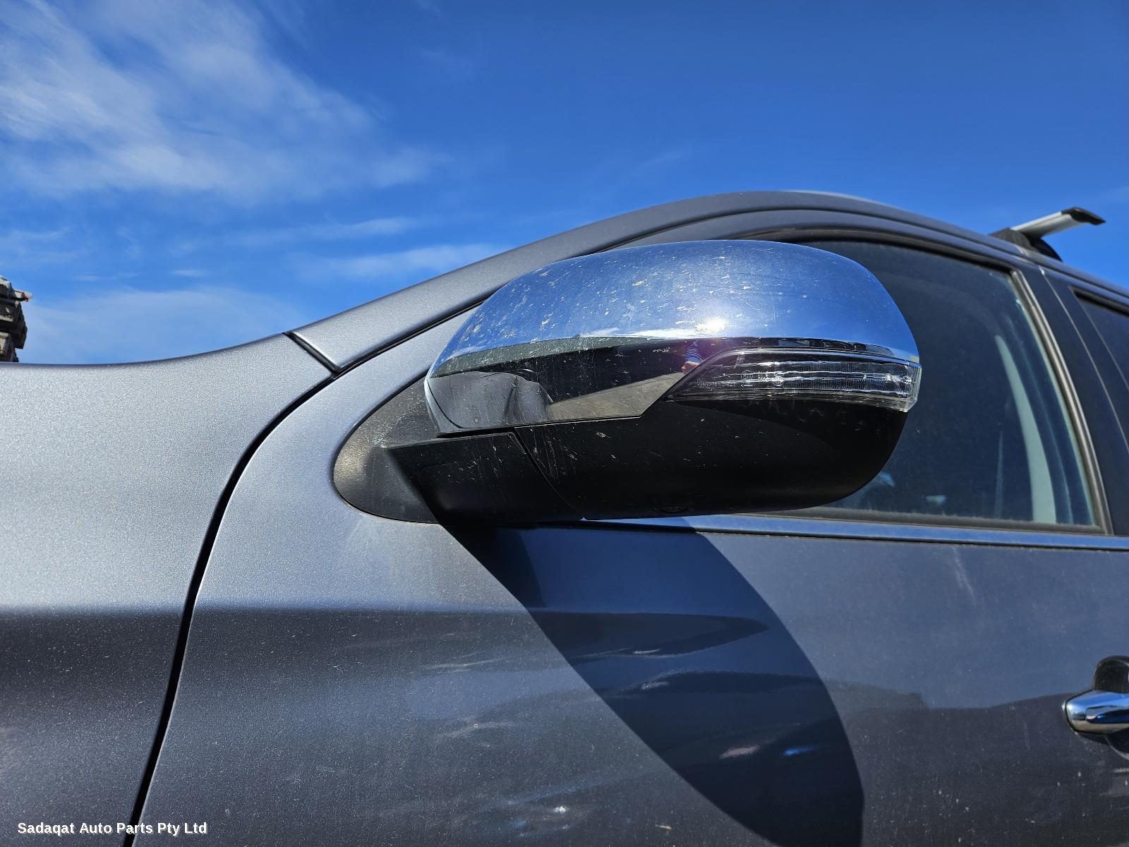 Mitsubishi Pajero Right Door Mirror