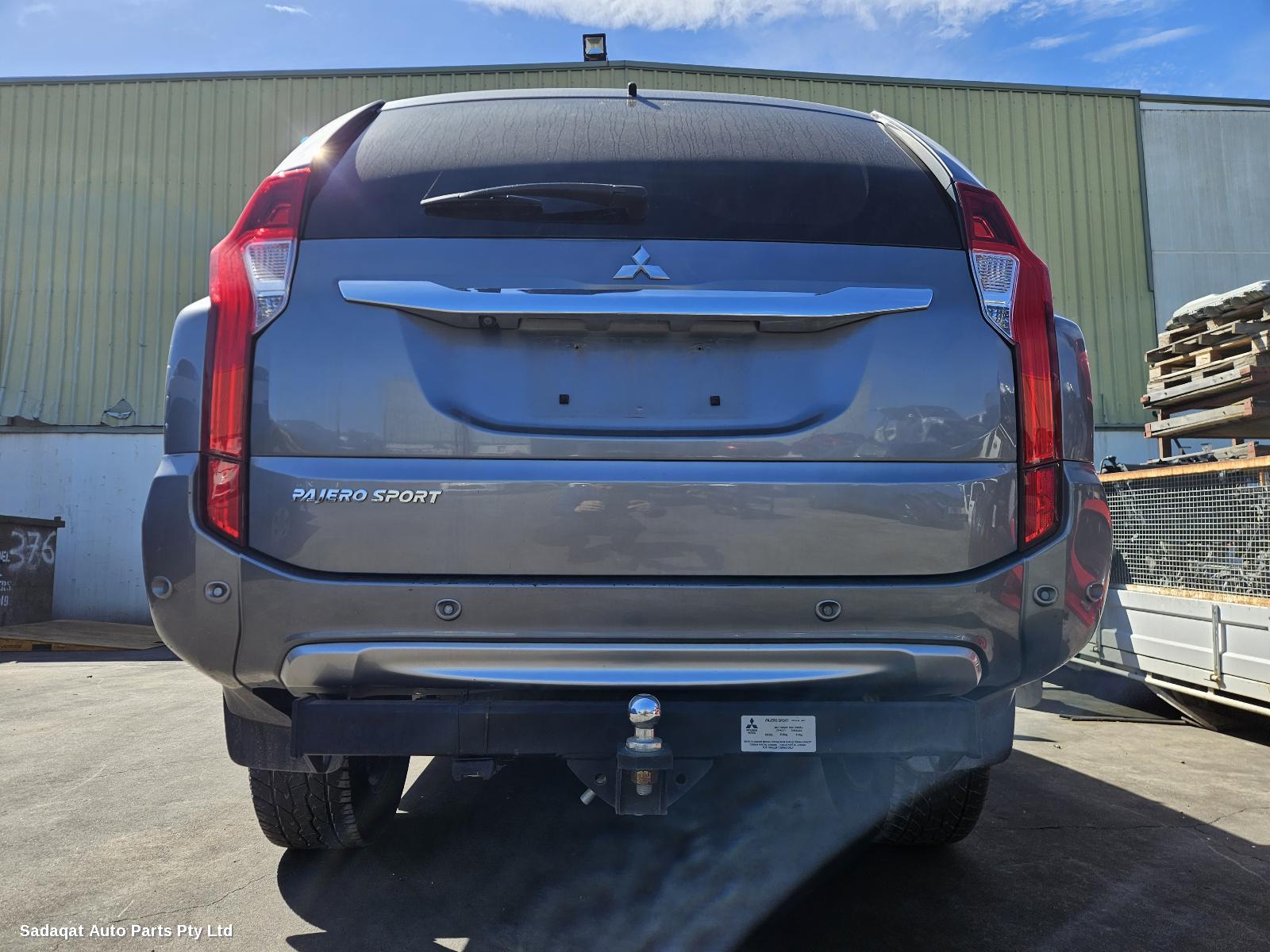 Mitsubishi Pajero Right Door Mirror