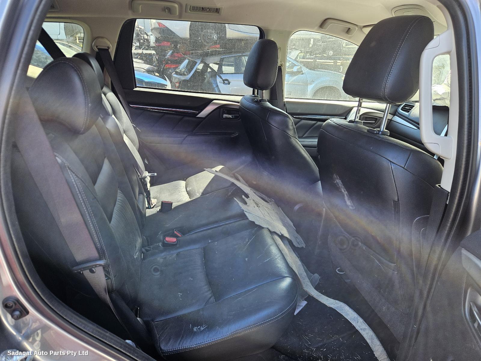 Mitsubishi Pajero Right Door Mirror