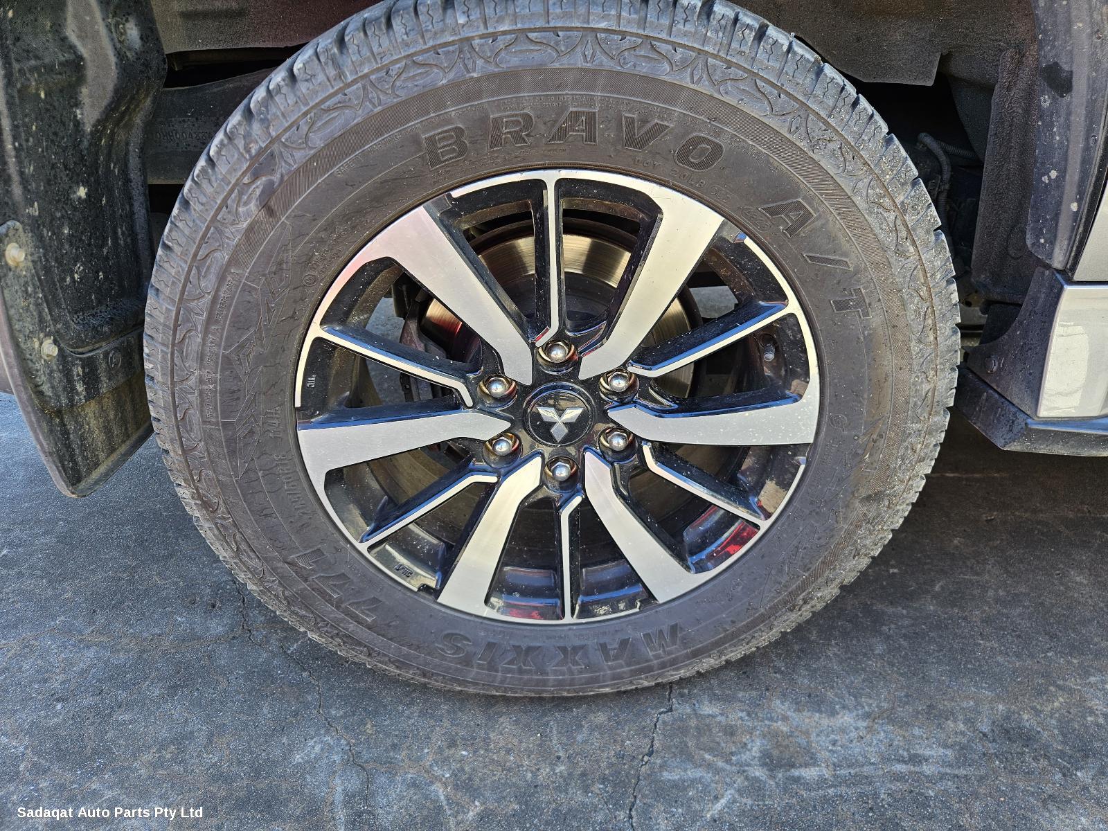 Mitsubishi Pajero Right Door Mirror