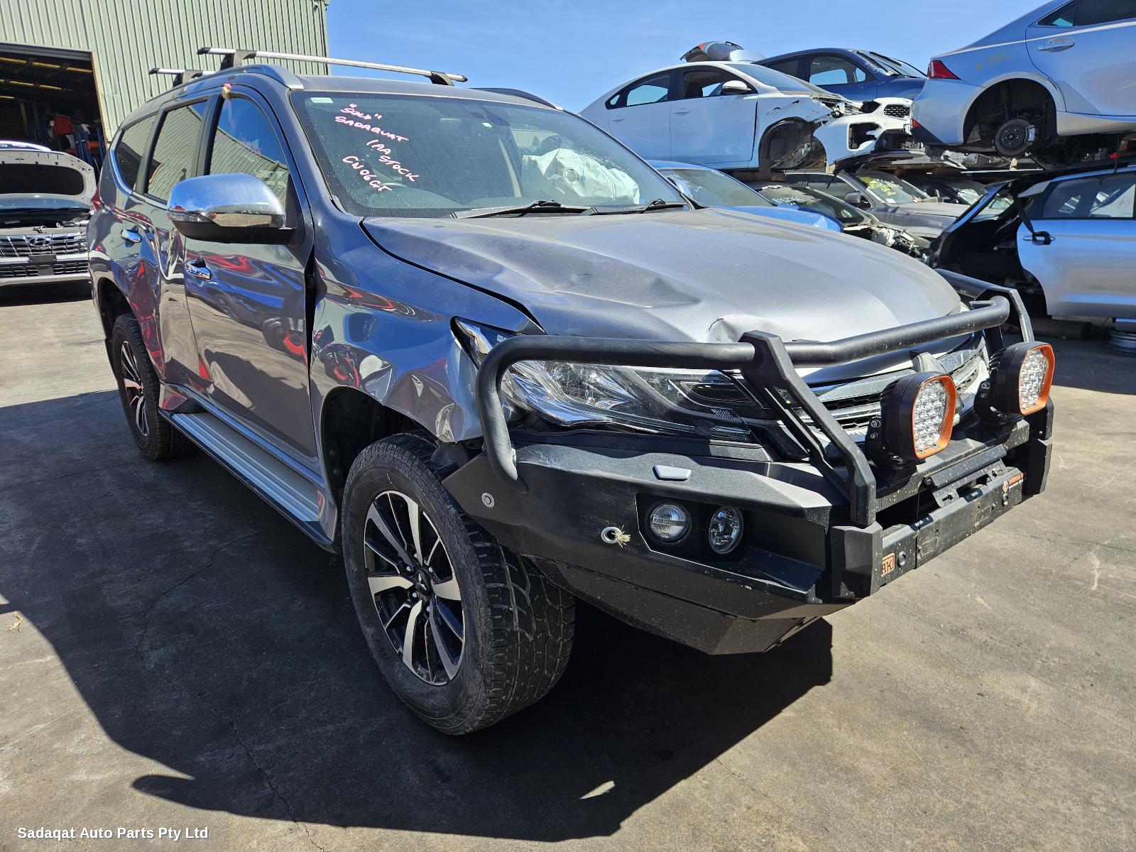Mitsubishi Pajero Right Door Mirror