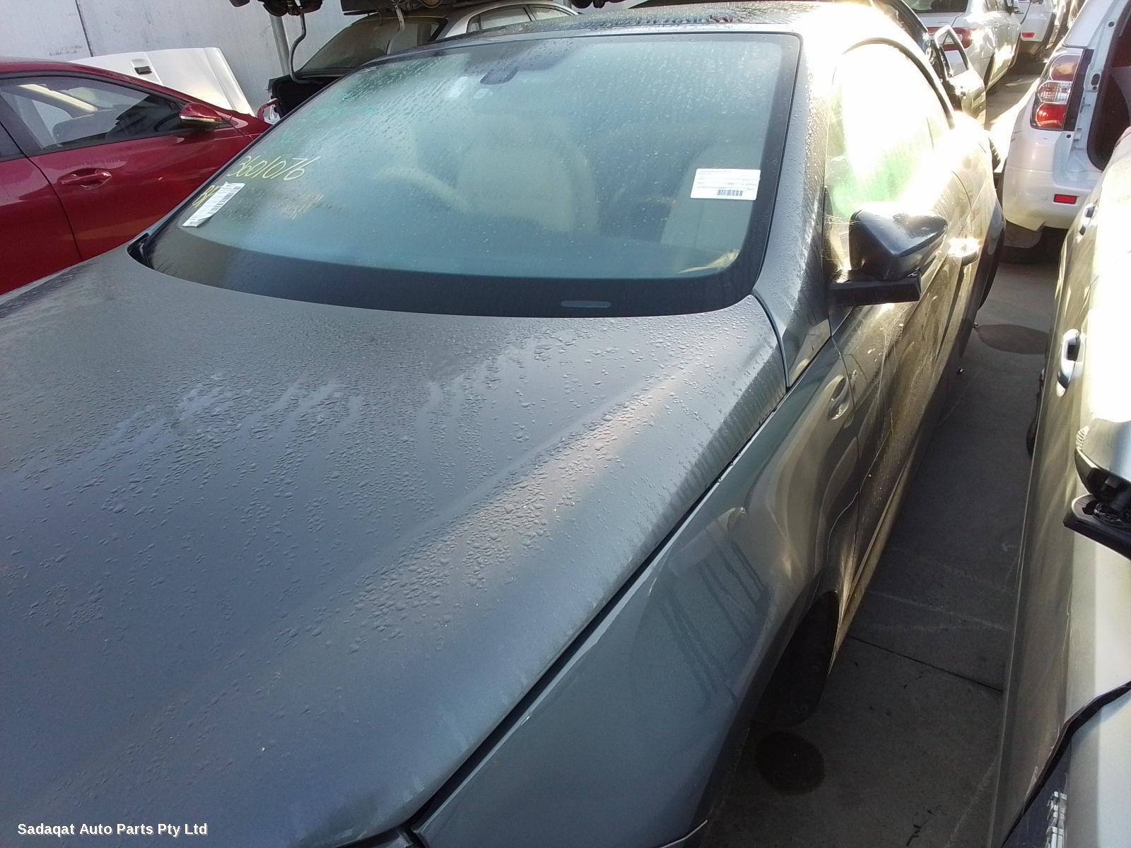 Volkswagen Eos Rear Bumper