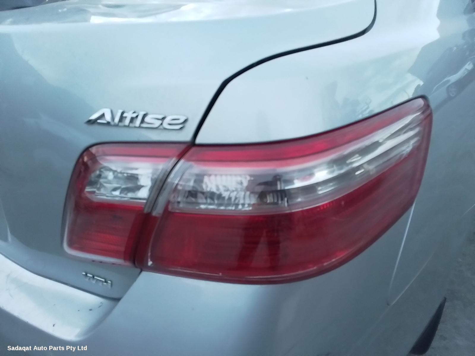 Toyota Camry Left Door Mirror