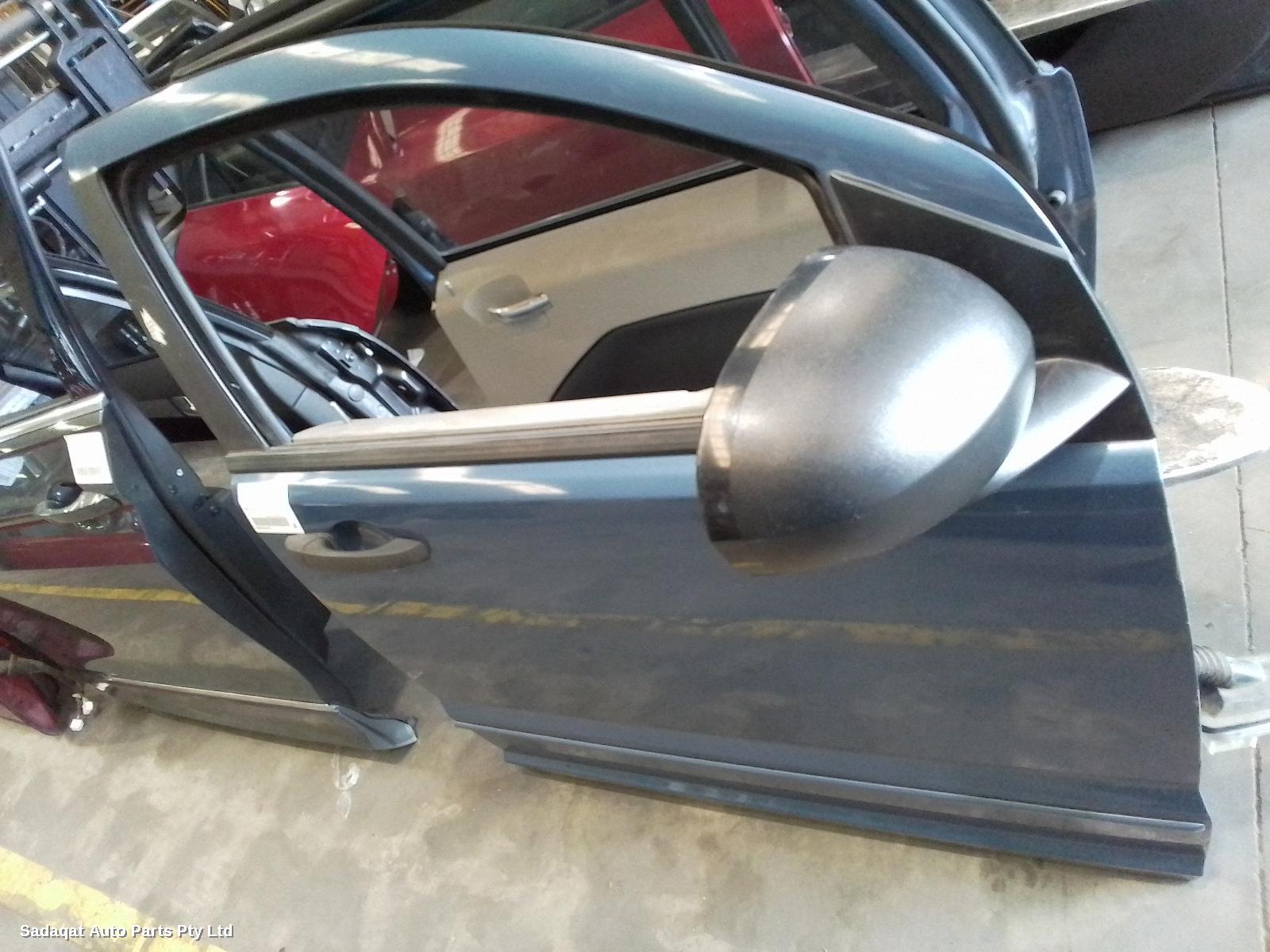 Dodge Caliber Right Front Door