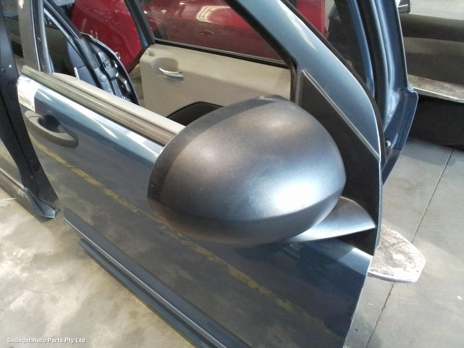 Dodge Caliber Right Door Mirror