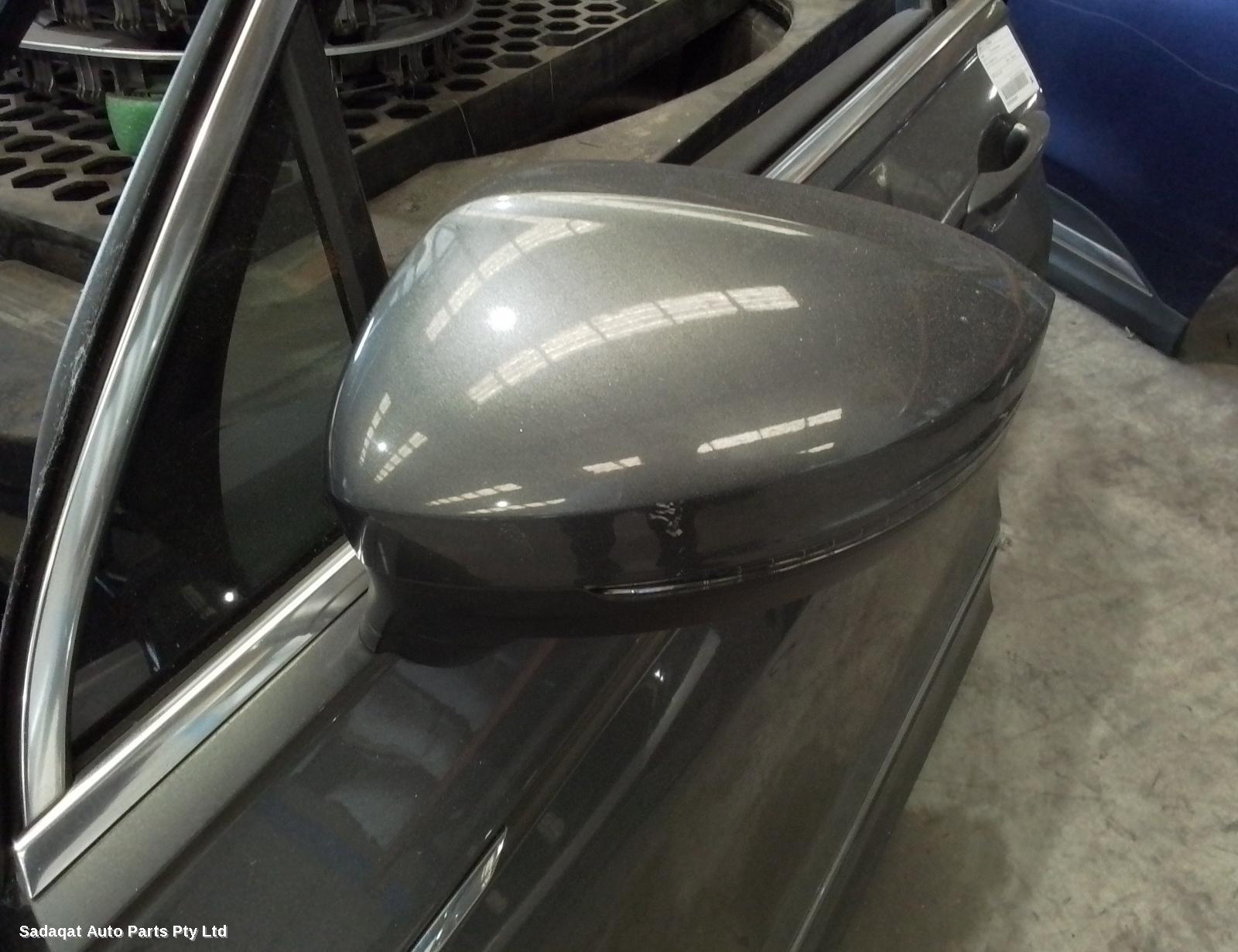 Volkswagen Tiguan Left Door Mirror