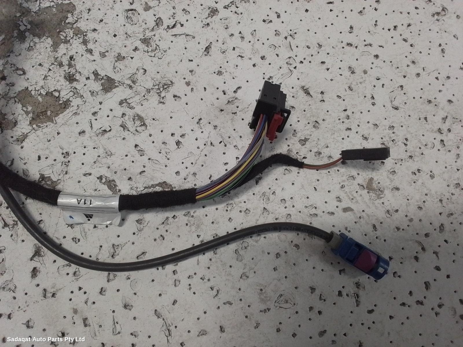 Volkswagen Tiguan Left Door Mirror