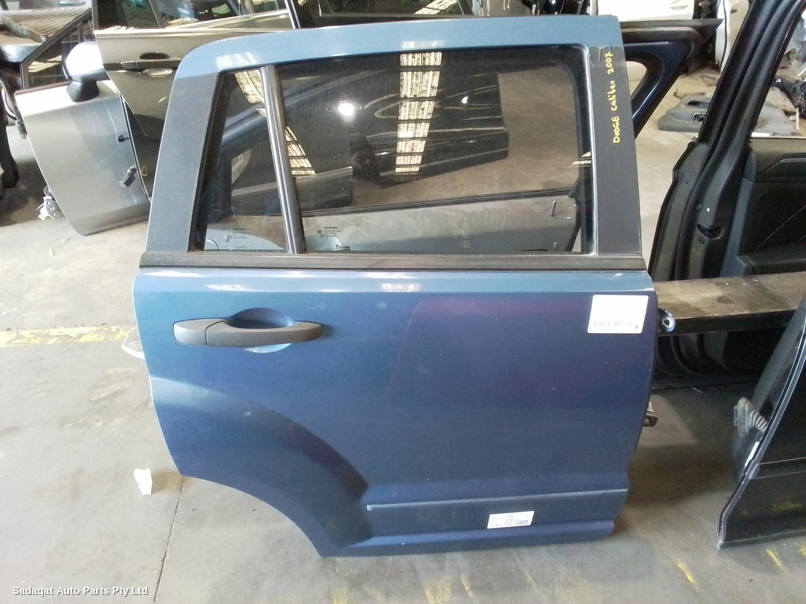 Dodge Caliber Right_rear_door_sliding