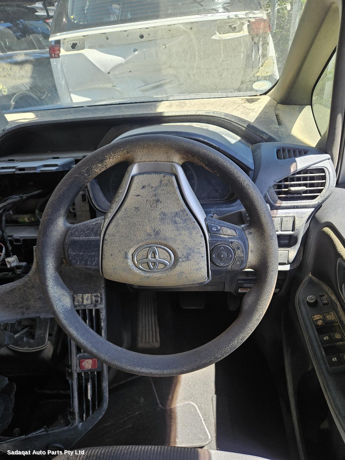 Toyota Noah (import) Right Rear Hub Assembly