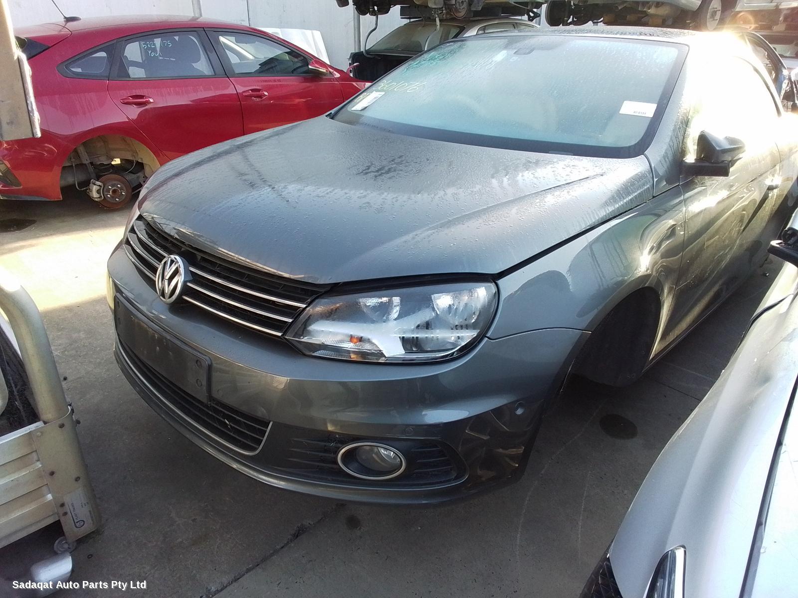 Volkswagen Eos Rear Bumper