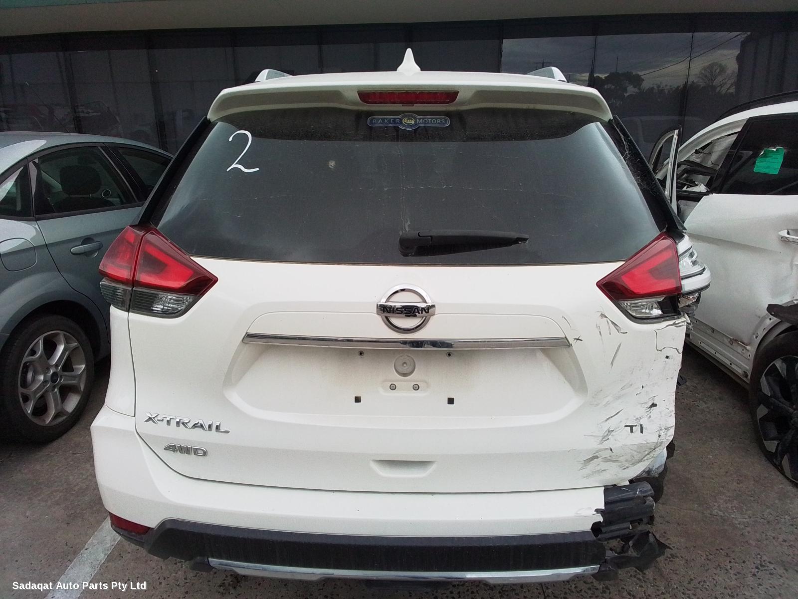 Nissan Xtrail Right Front Door