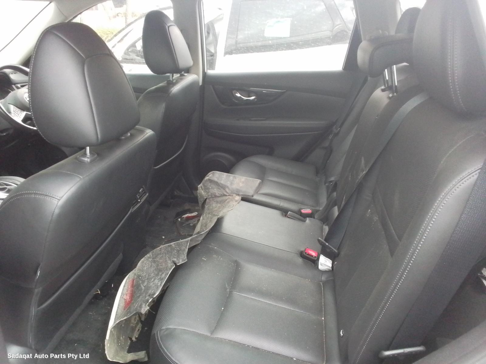 Nissan Xtrail Right Front Door