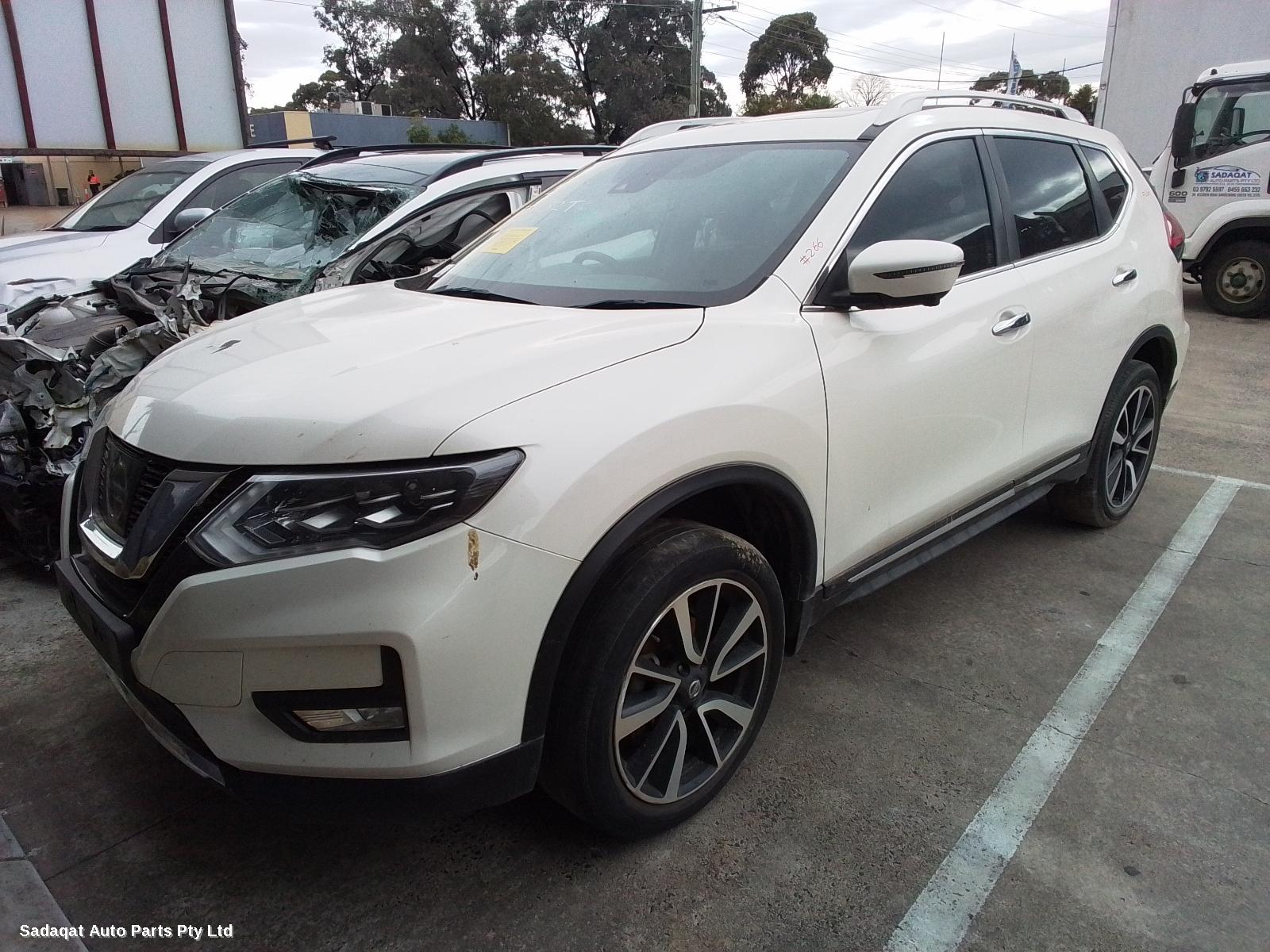 Nissan Xtrail Right Front Door