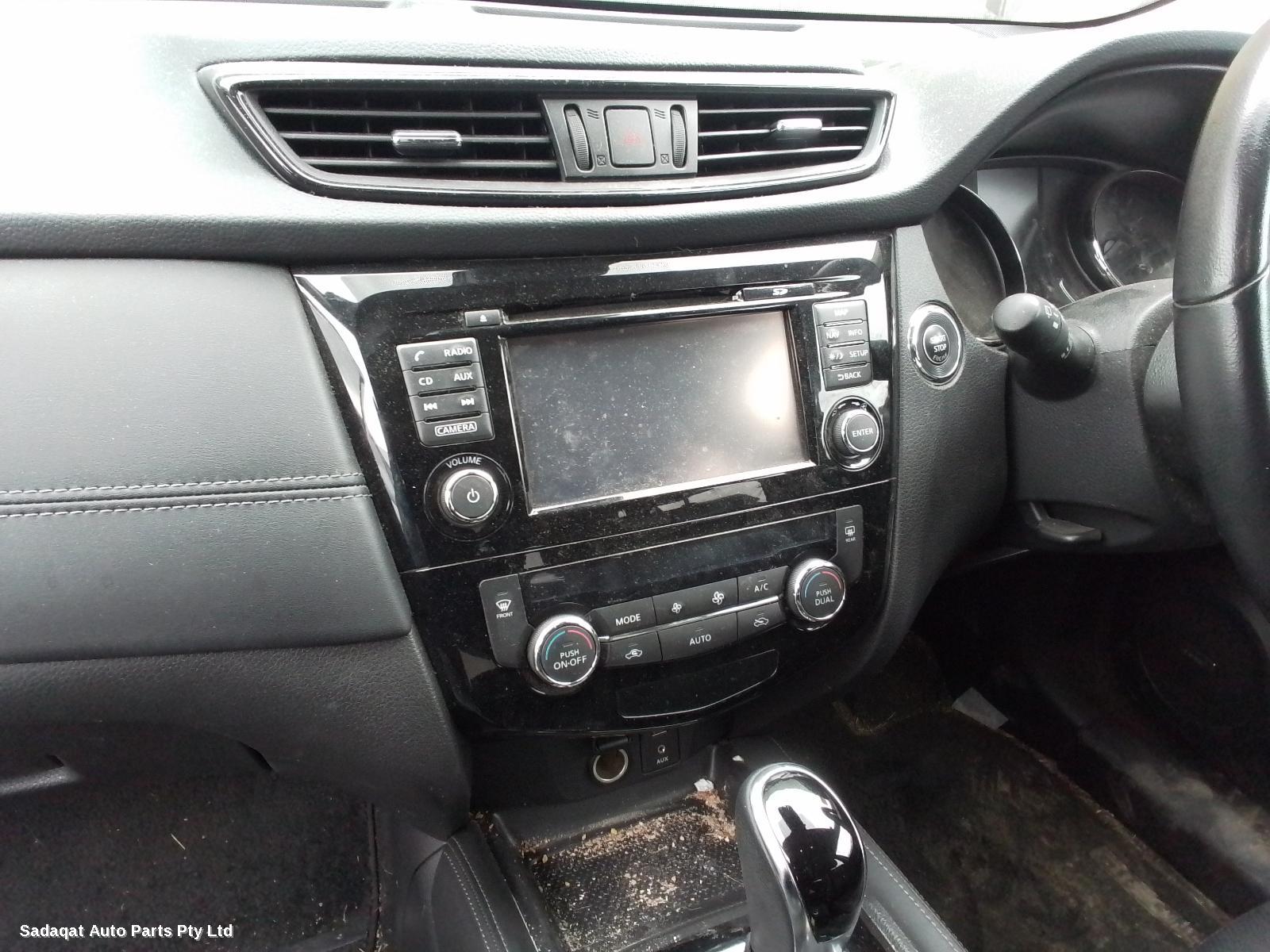 Nissan Xtrail Right Front Door
