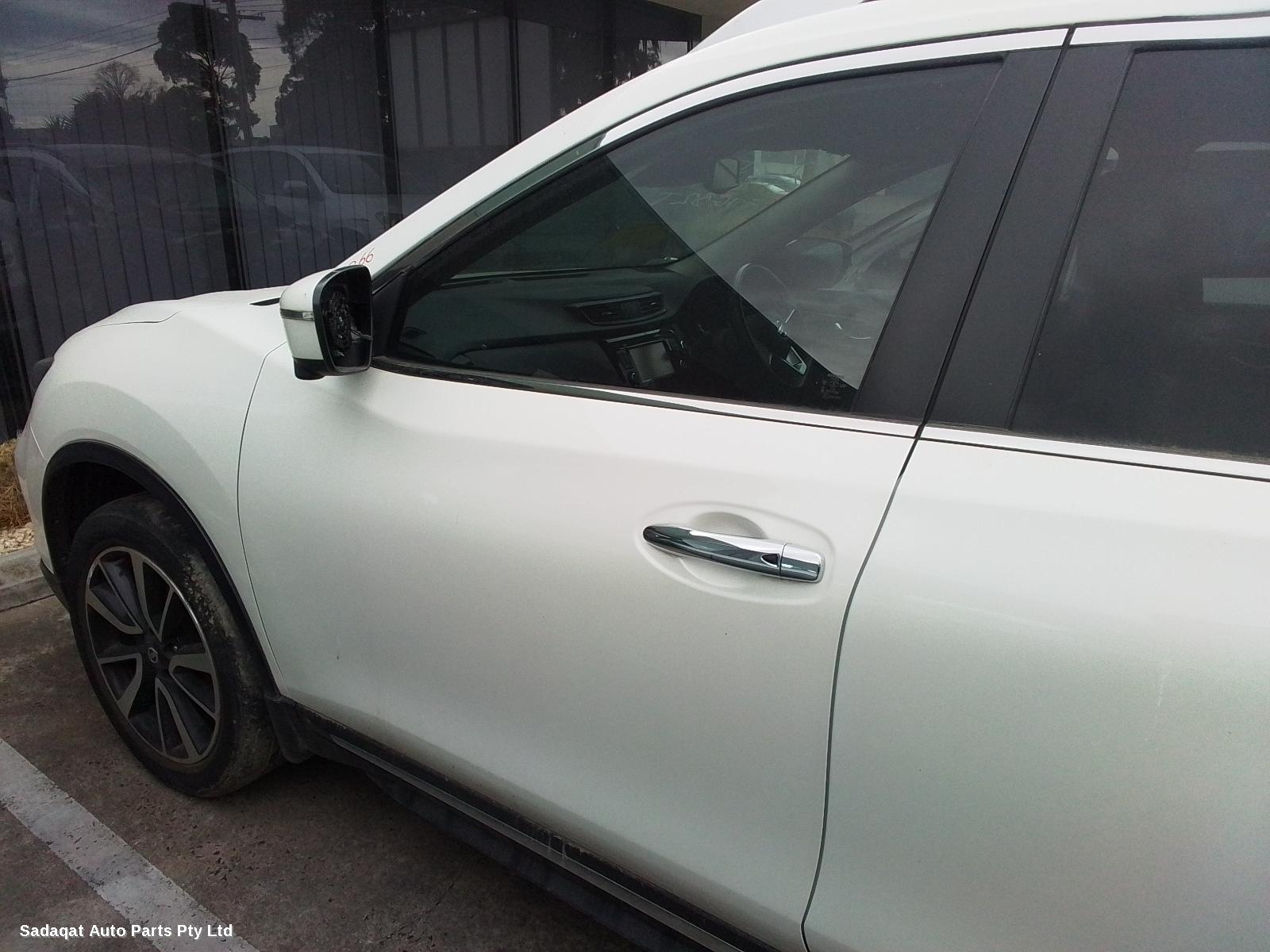 Nissan Xtrail Right Front Door