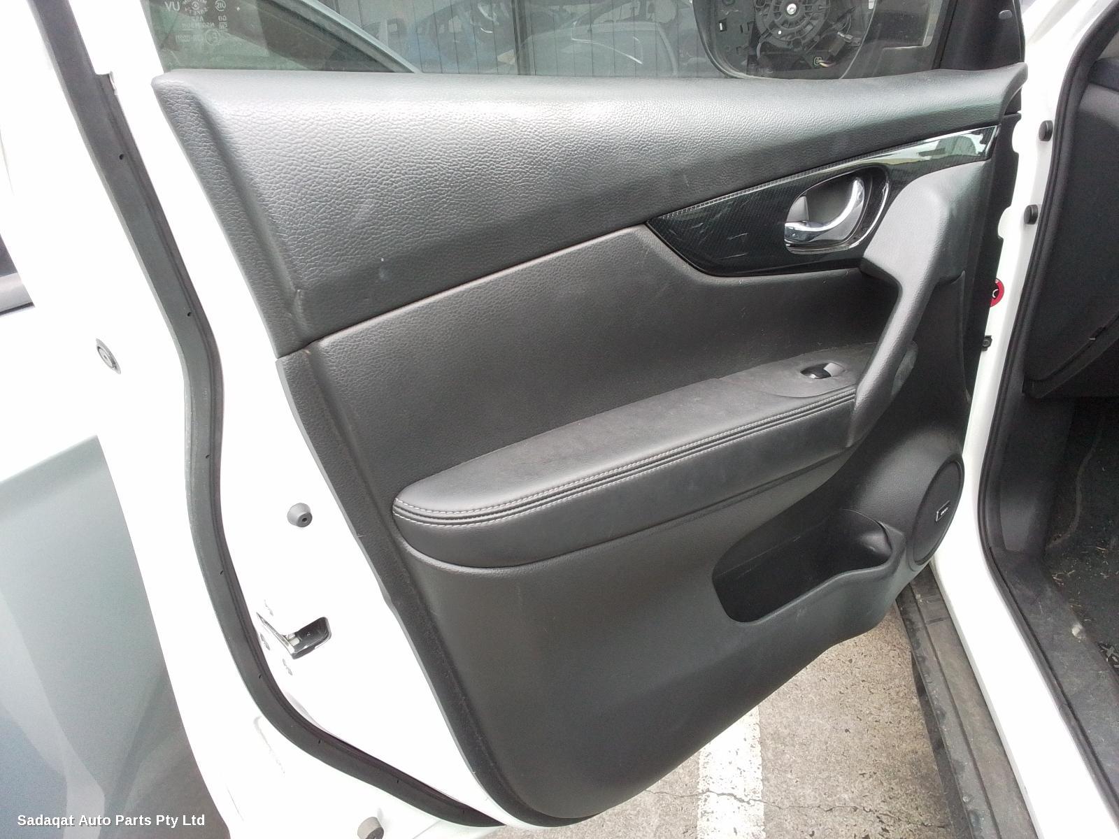Nissan Xtrail Right Front Door