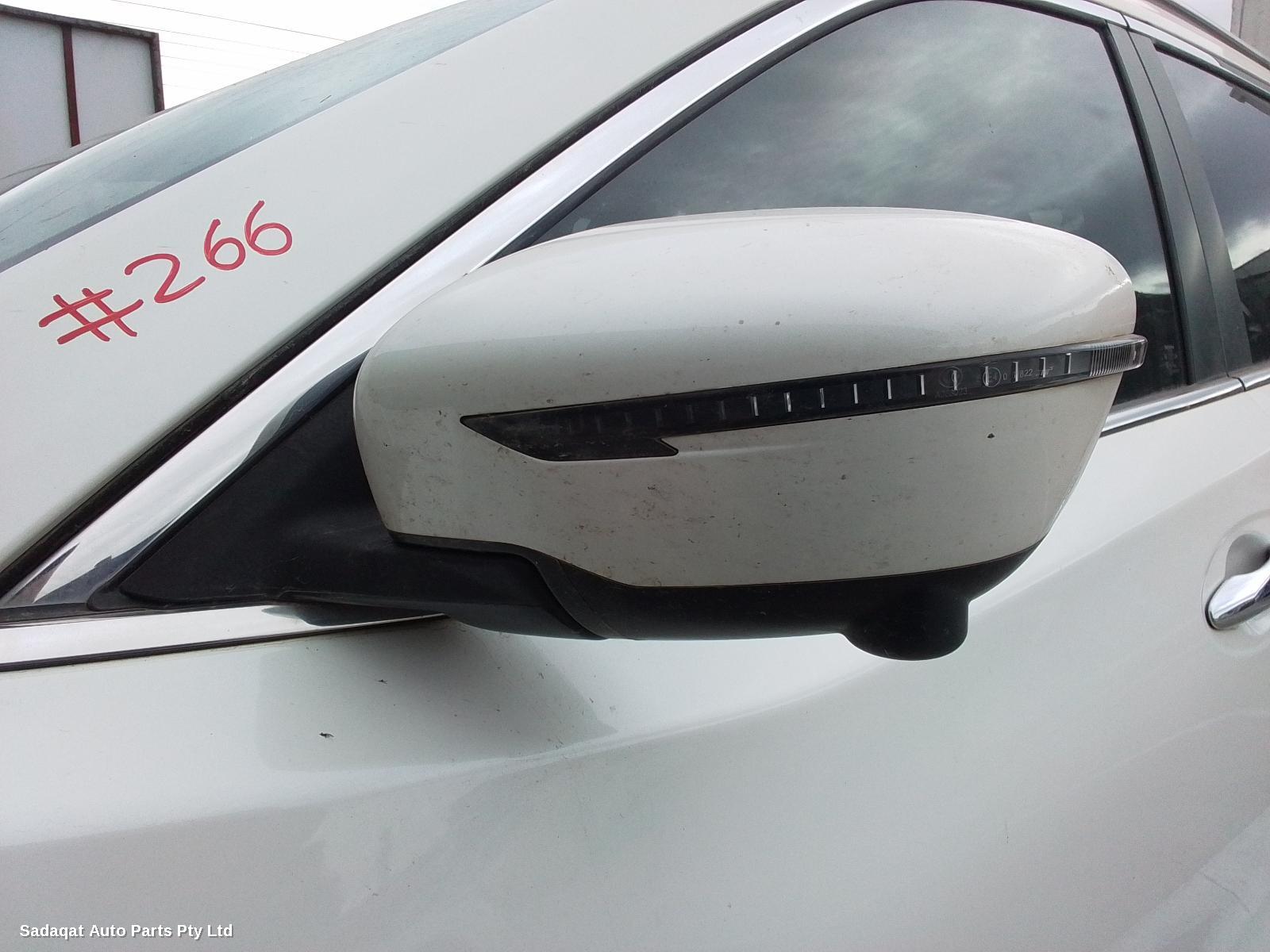 Nissan Xtrail Right Front Door